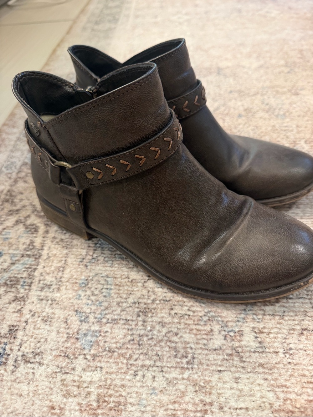 Women’s Brown Leather Ankle Boots with Decorative Strap Roxy